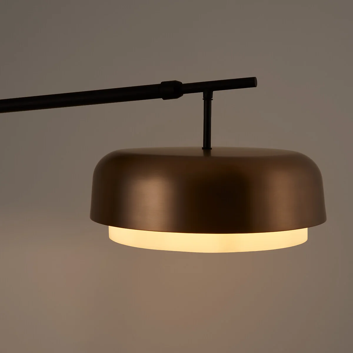 Clepsos Metal Offset Wall Light – image 5