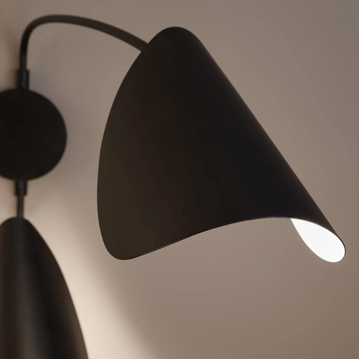 Funambule Contemporary 2-Arm Wall Light in Metal – image 6