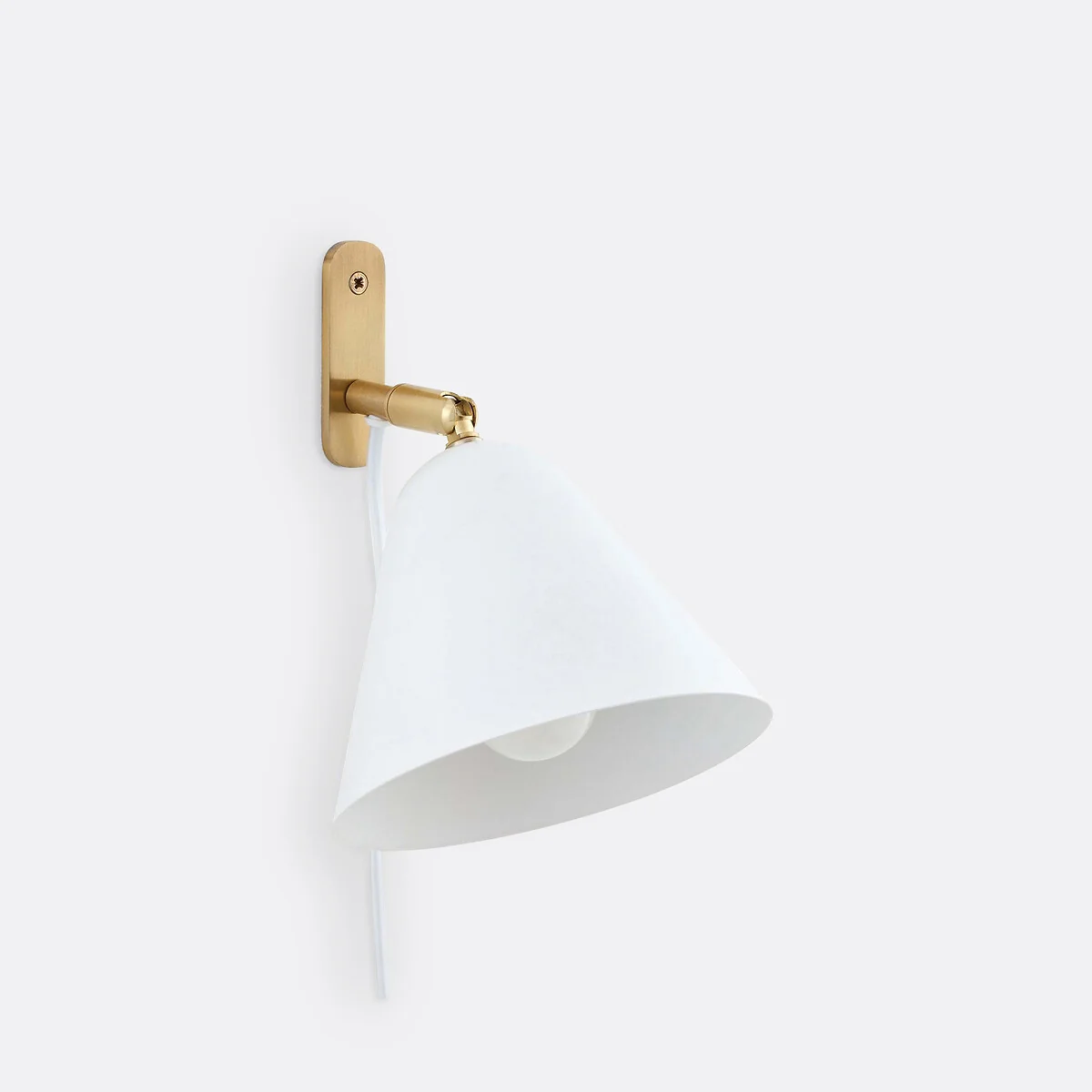 Copita Metal Wall Light – image 2