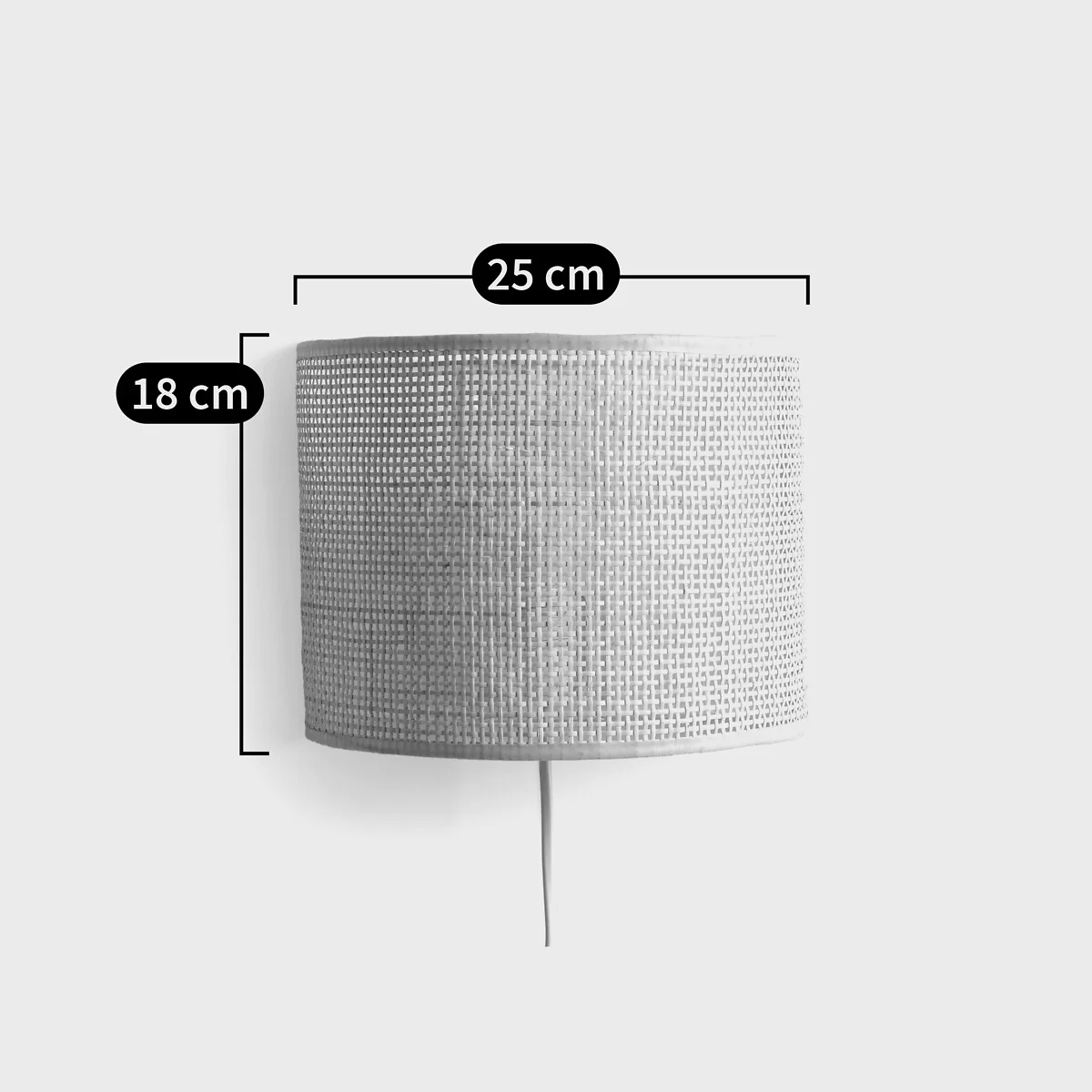 Dolkie Rattan Cane Wall Light – image 4