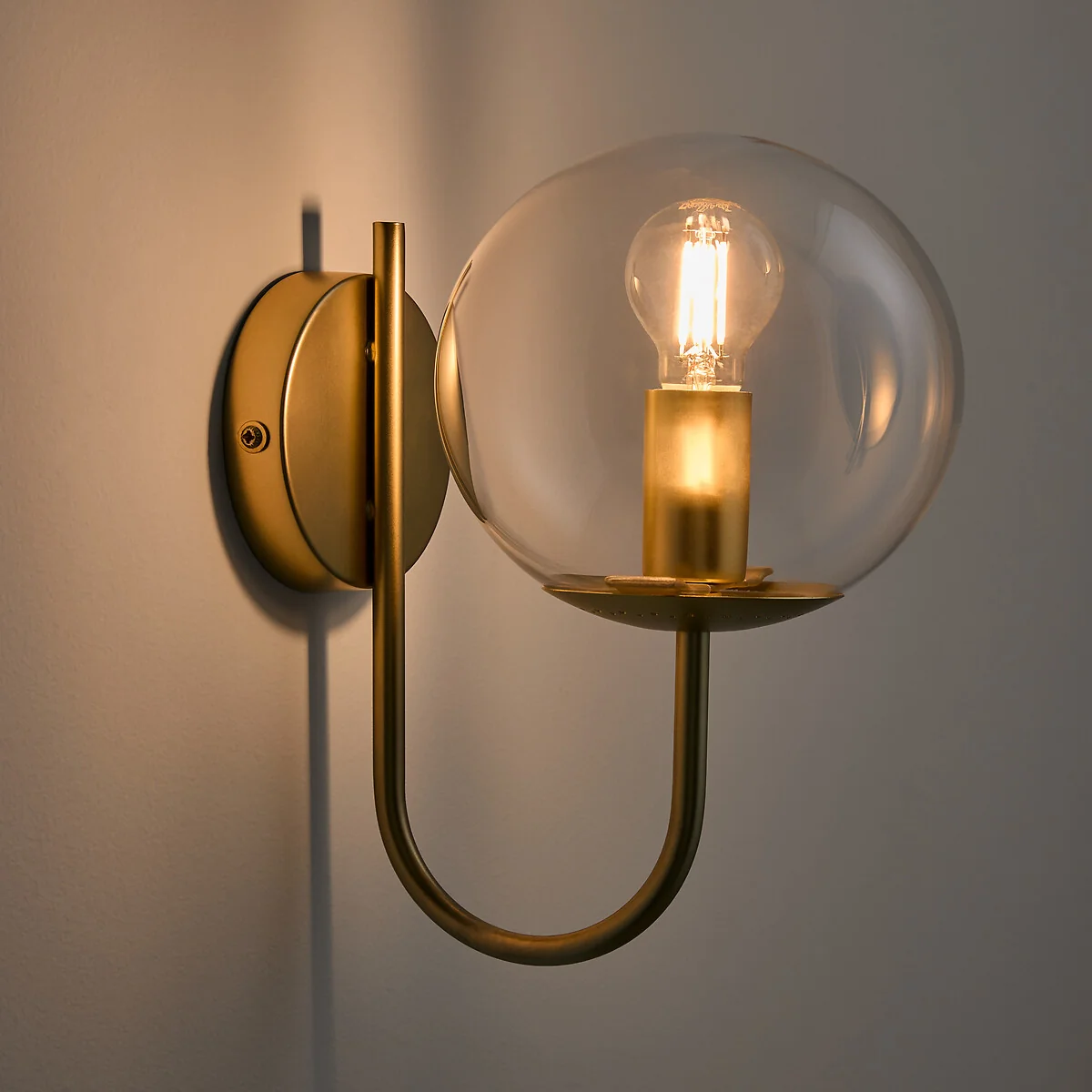 Moricio Brass and Glass Wall Lamp – image 3