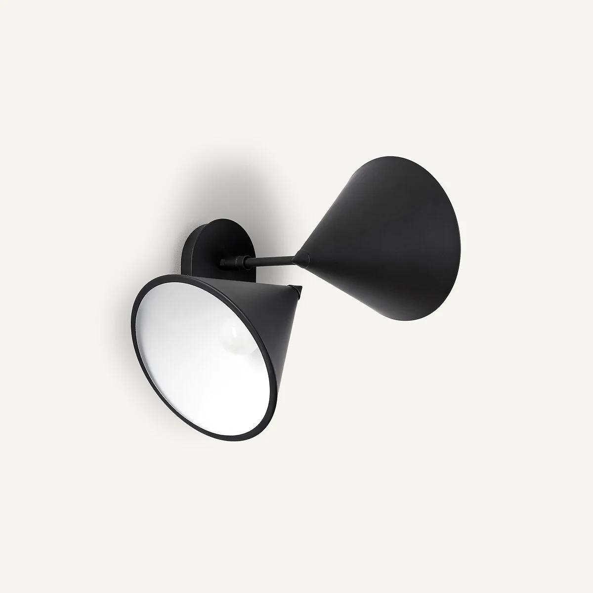 Moke Double Cone Wall Light – image 4