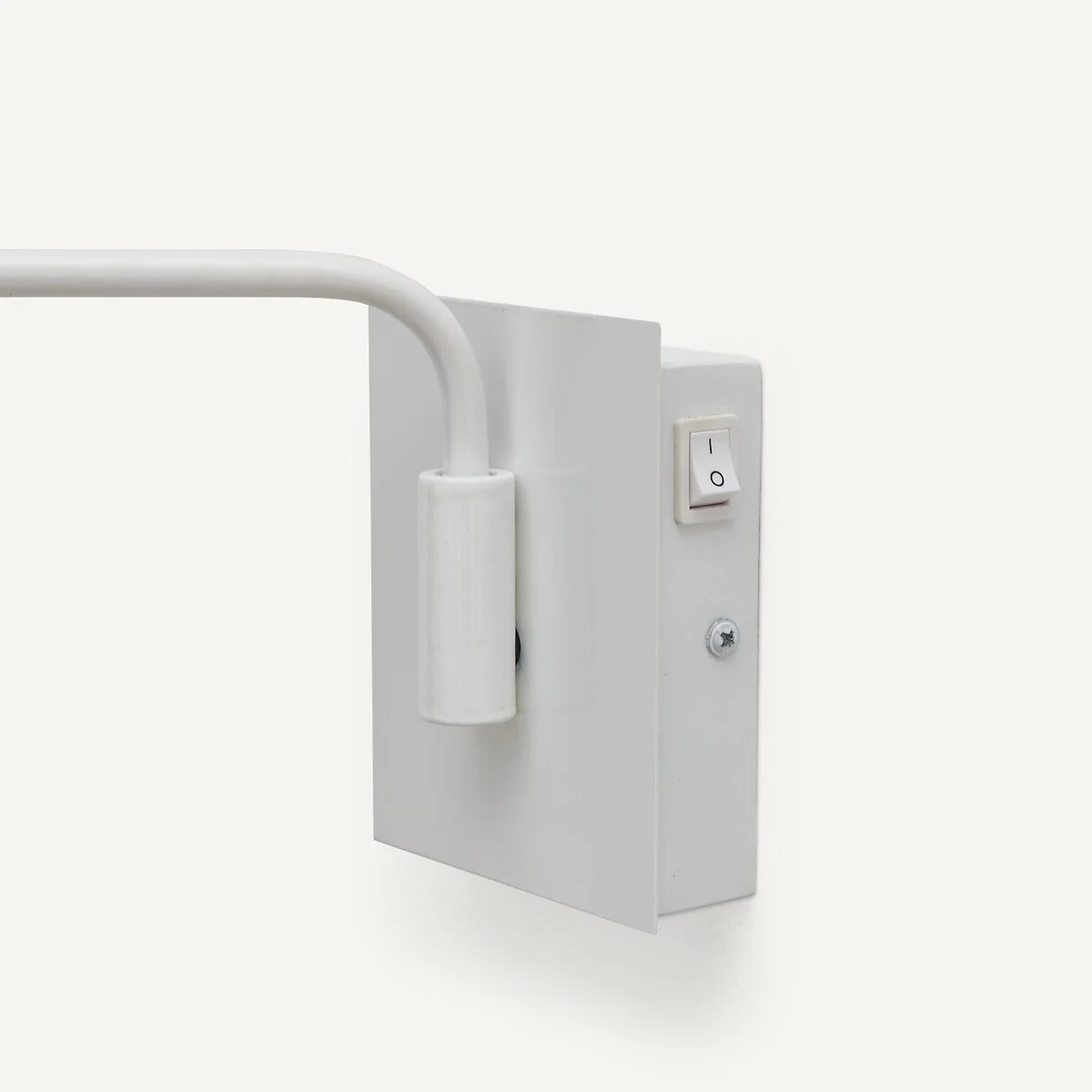 Voltige Contemporary Articulated Metal Wall Light – image 7