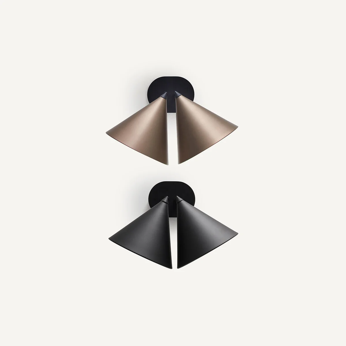 Moke Double Cone Wall Light – image 2