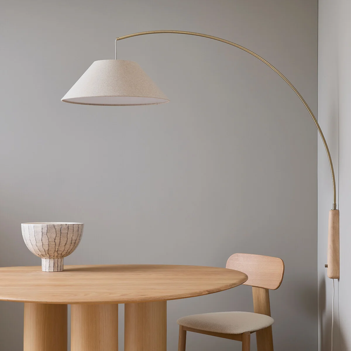 Nestwood Articulated Wall Light in Solid Oak and Linen – image 2