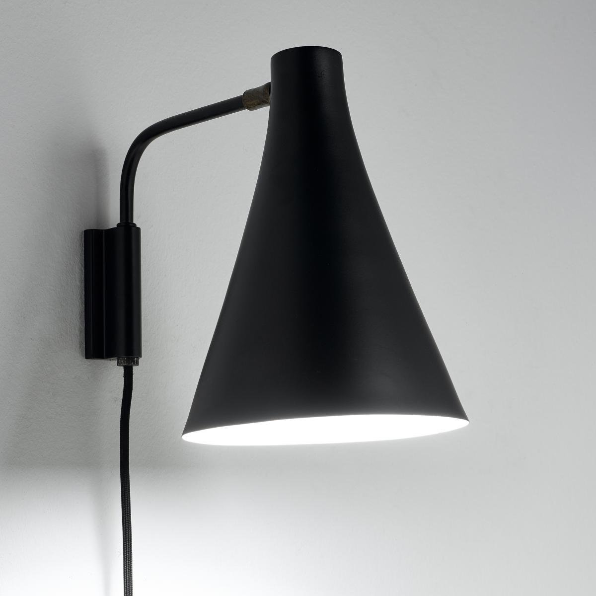 Jameson Contemporary Wall Light in Metal – image 3