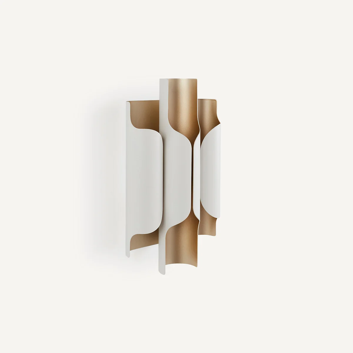 Henrio Metal Wall Light – image 3