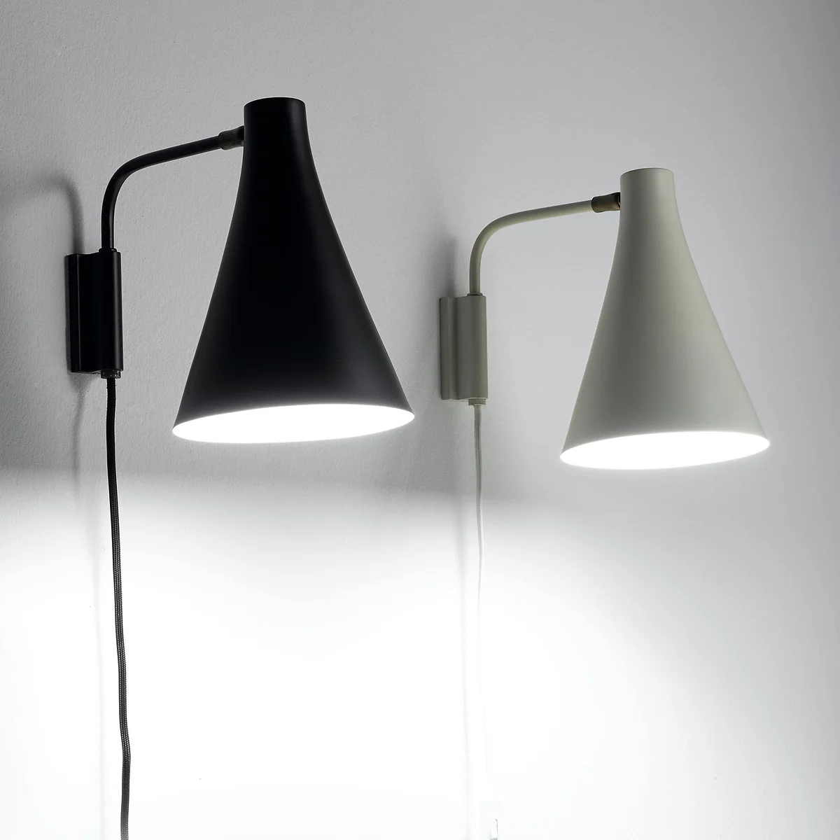 Jameson Adjustable Metal Wall Light – image 5