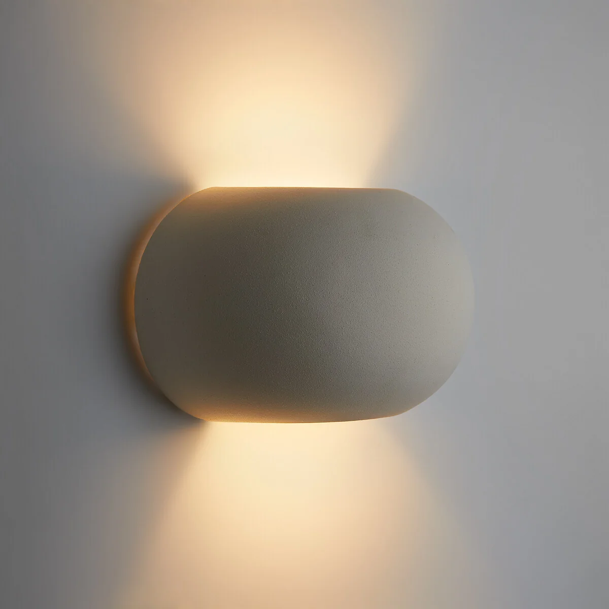 Odea Ceramic Wall Light – image 3