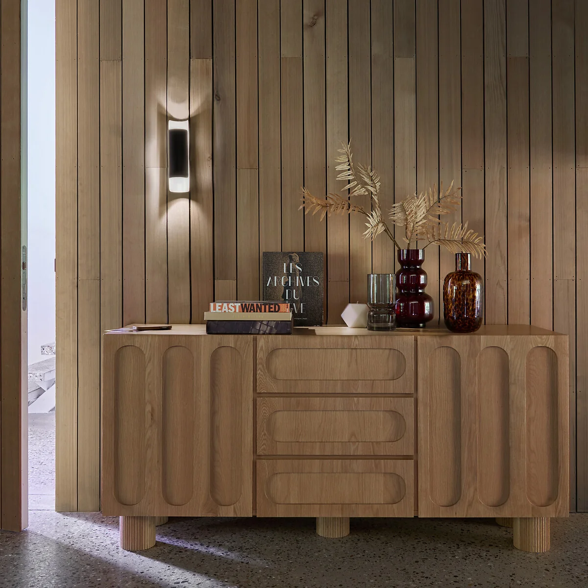 Keinta Metal Wall Light – image 2