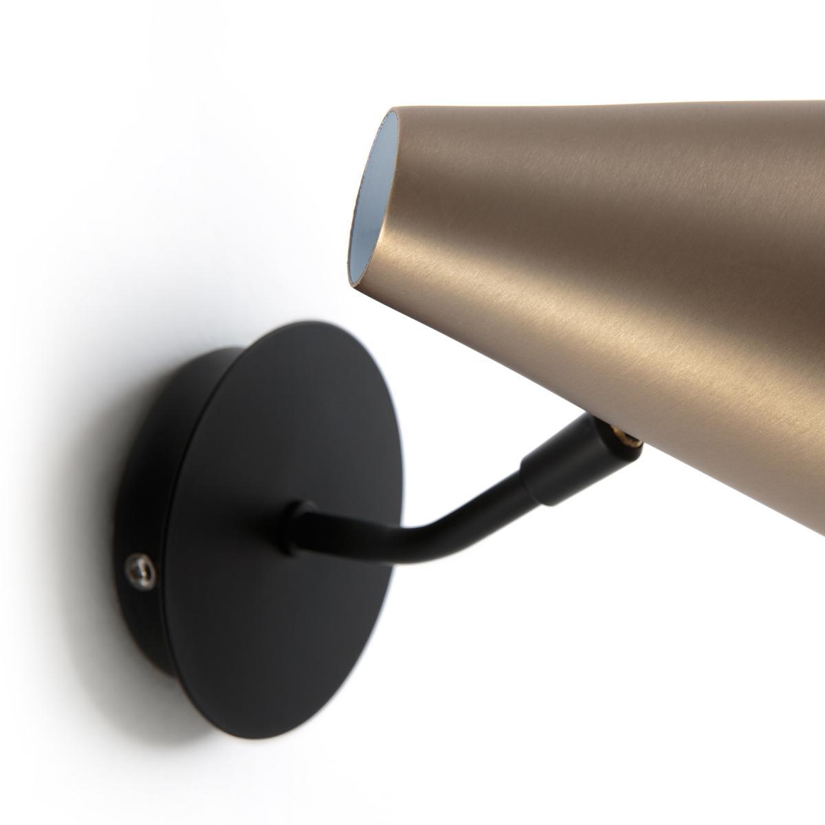 Baréa Contemporary Wall Light in Metal – image 5