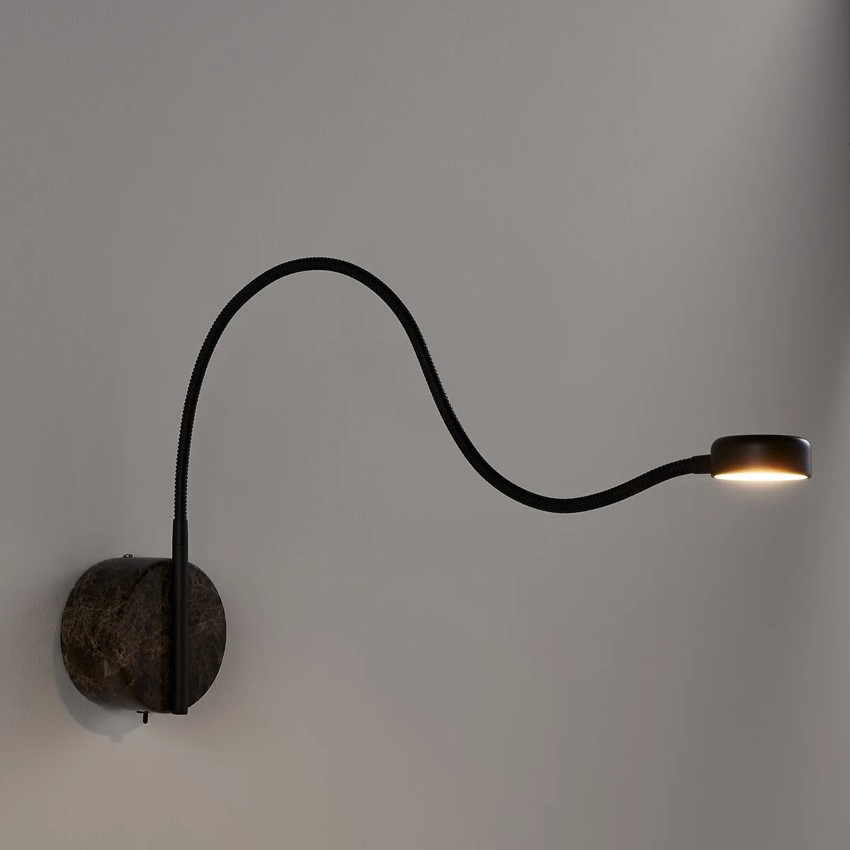 Gino Flexible Metal Wall Light – image 1