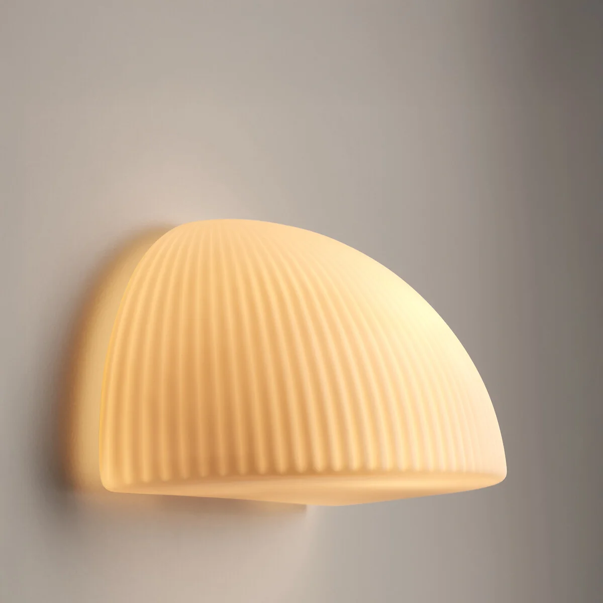 Loulou Wall Light in Striated Opaline Glass – image 4
