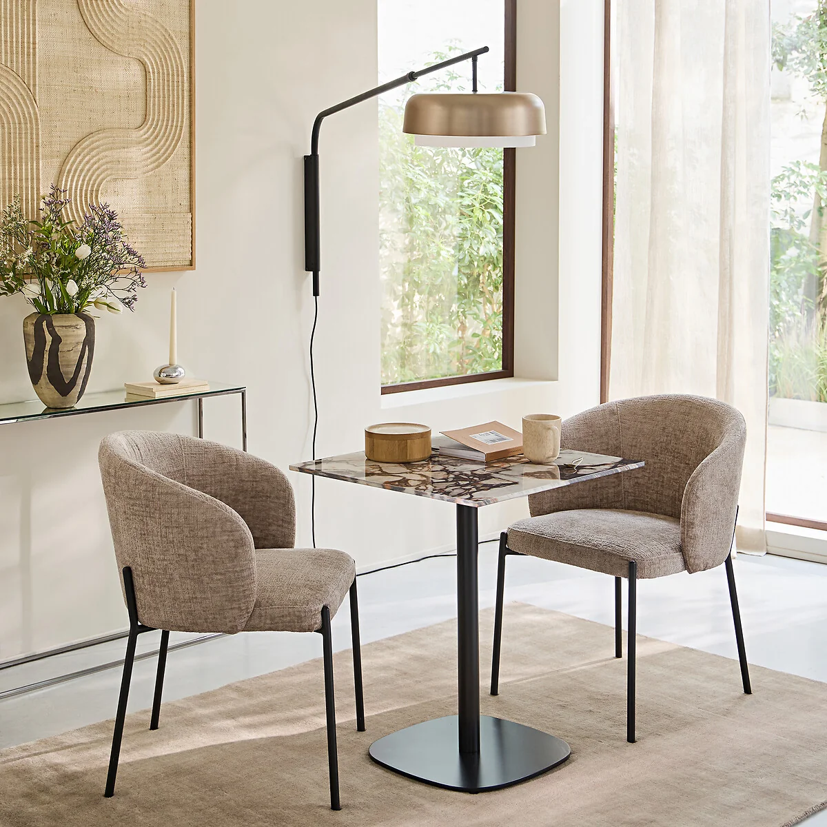 Clepsos Offset Metal Wall Light – image 3