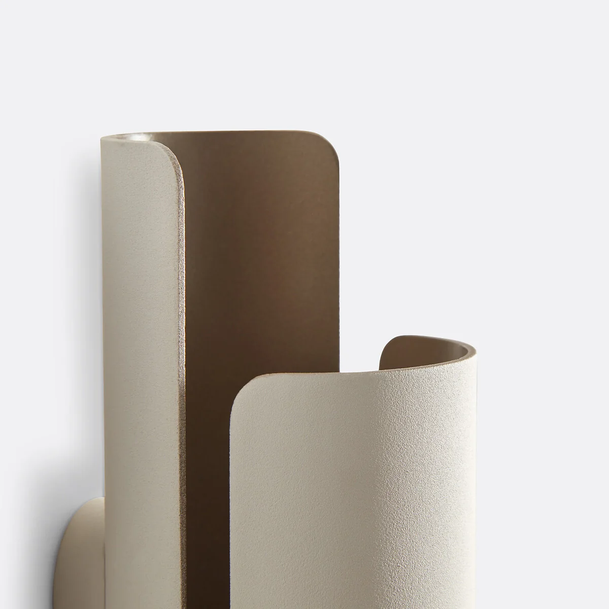 Keinta Metal Wall Light – image 5