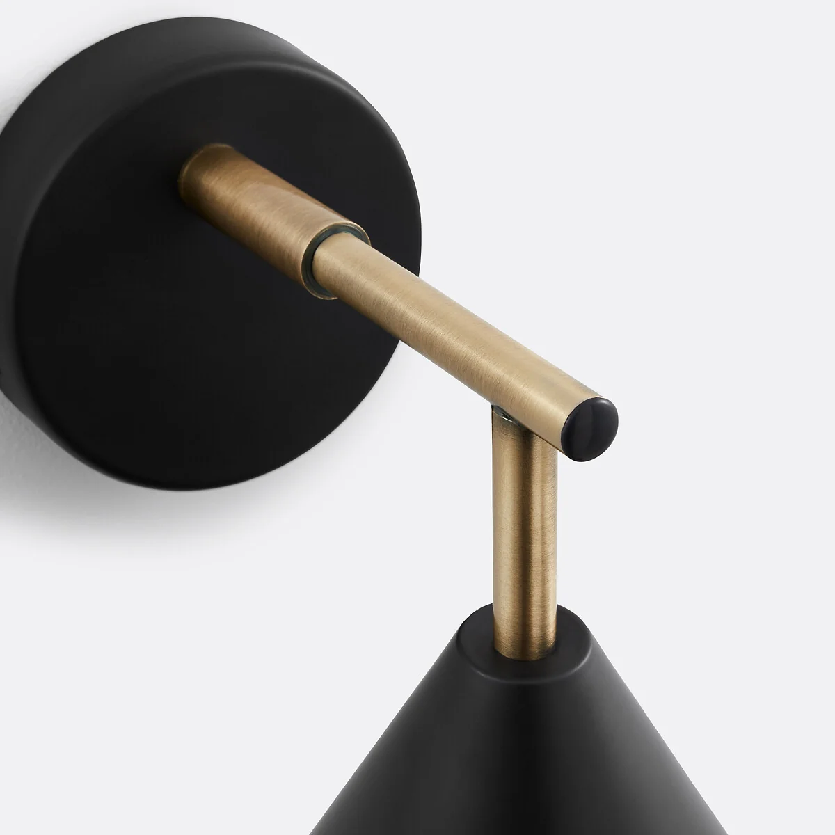 Hiba Adjustable Metal Wall Light – image 6