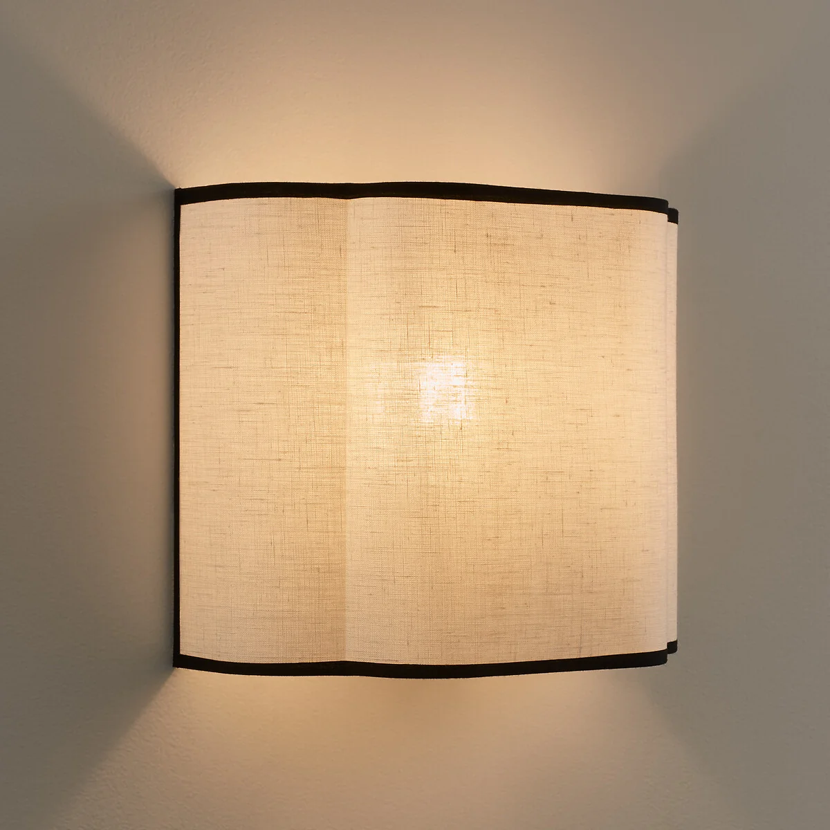 Suso Washed Linen Wall Light – image 3
