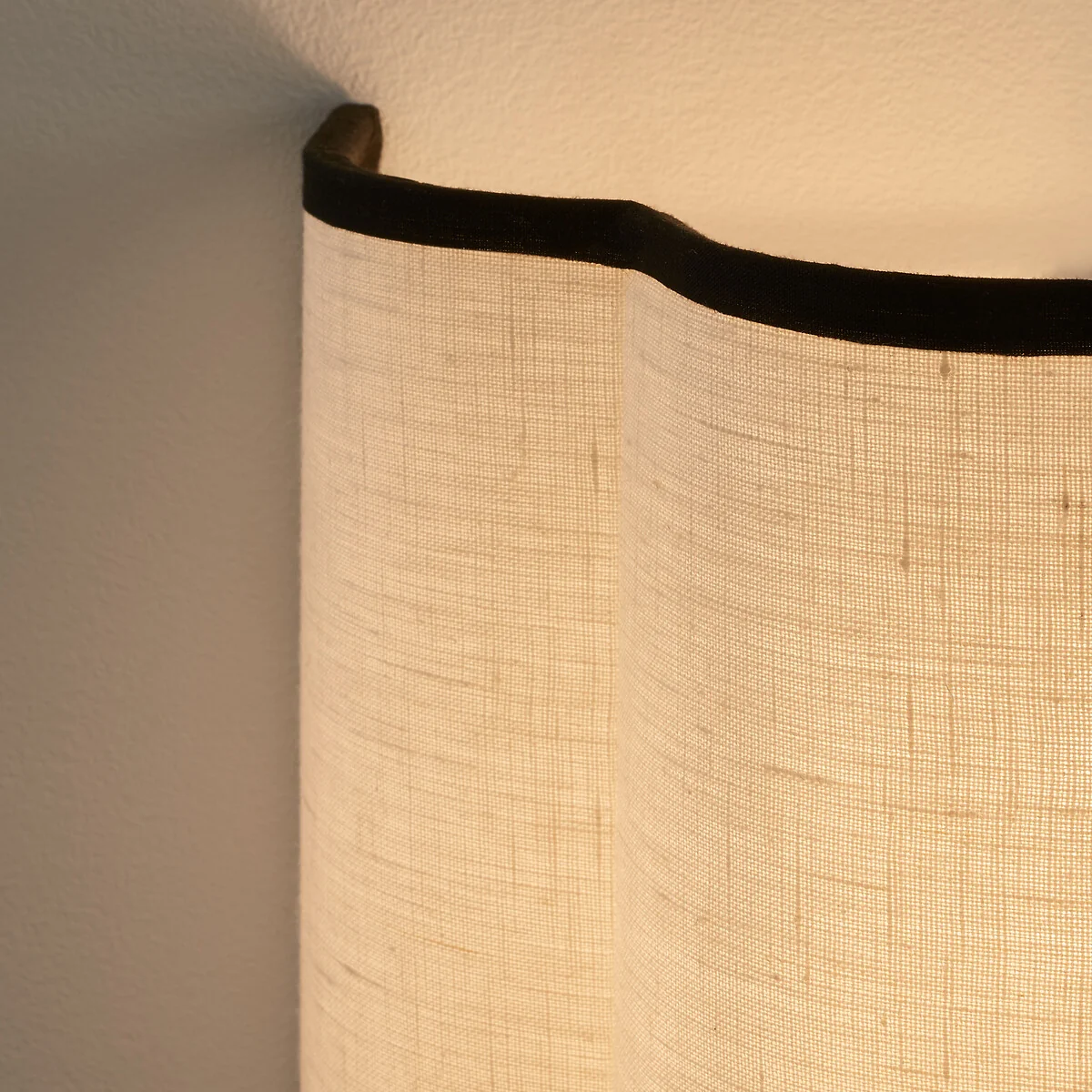 Suso Washed Linen Wall Light – image 6