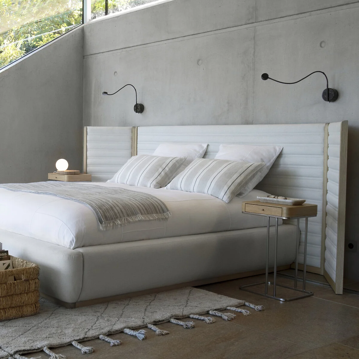 Gino Flexible Wall Light – image 2