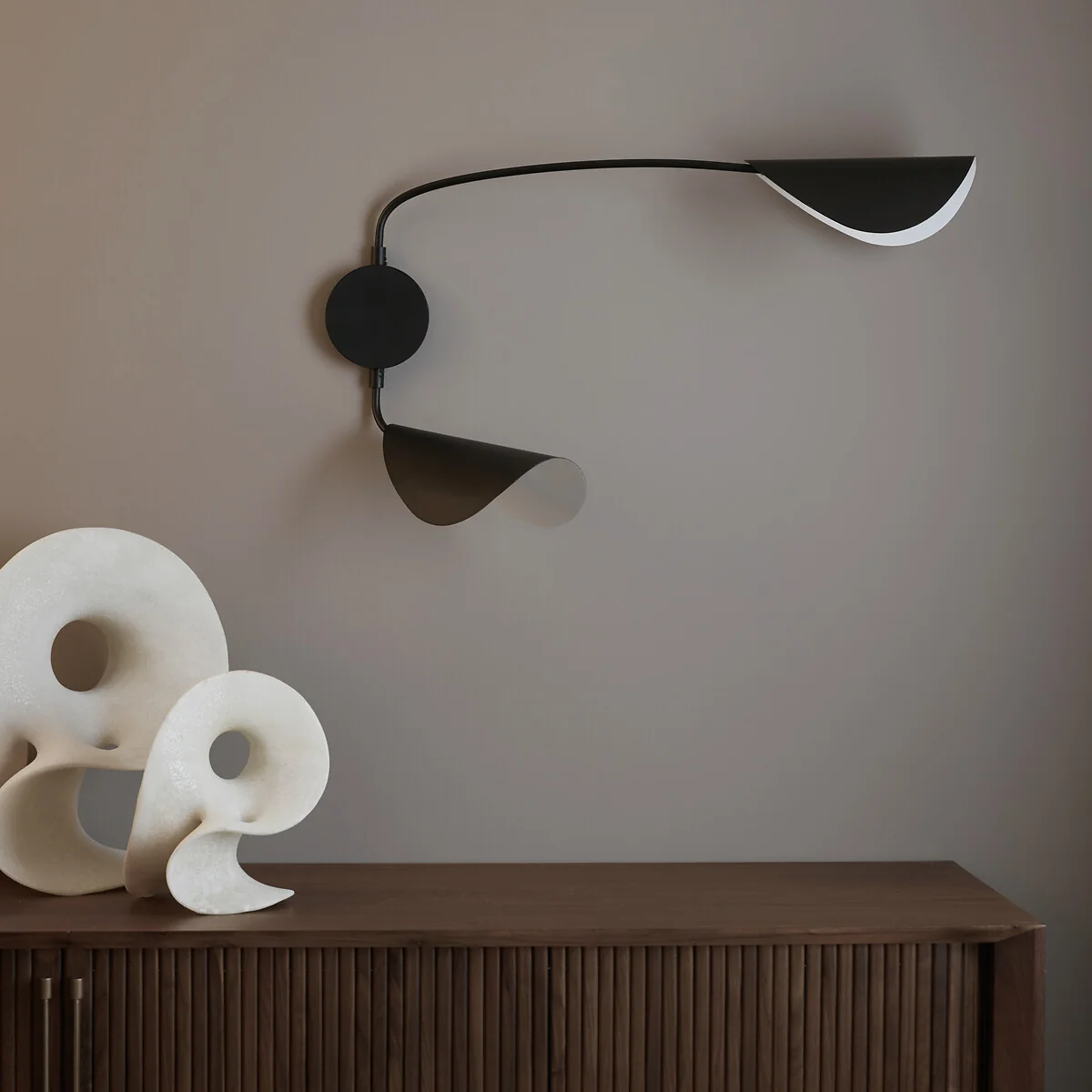 Funambule Contemporary Metal 2-Arm Wall Light – image 4