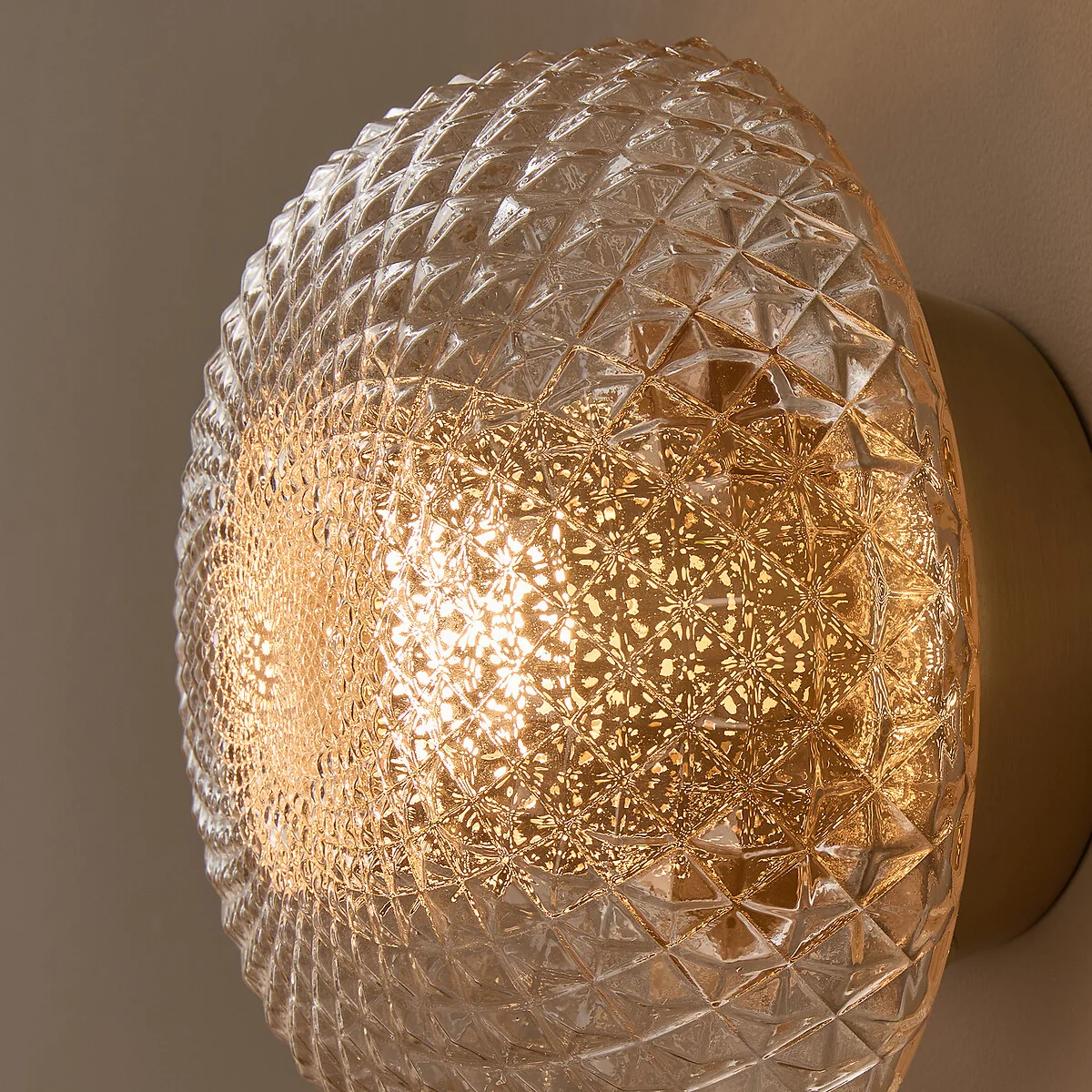 Mistinguett Engraved Glass and Brass Ceiling-Mounted Wall Light, Diameter 20cm – image 7
