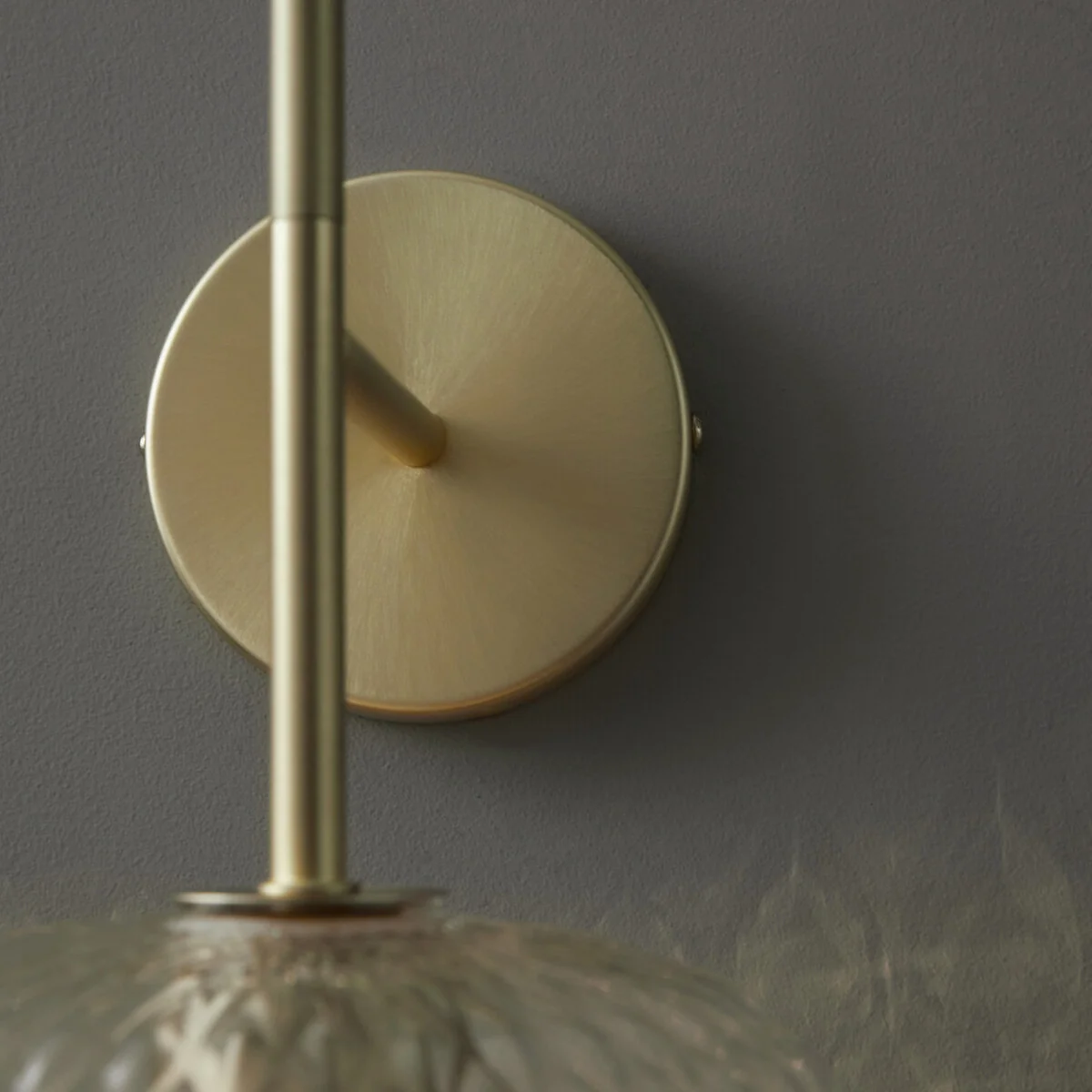 Mistinguett Textured Glass & Metal Wall Light – image 7