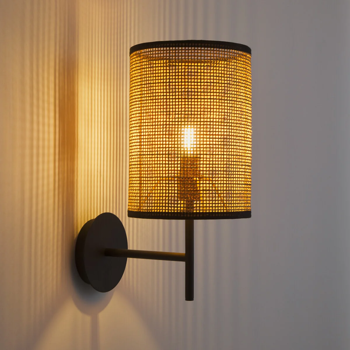 Cara Metal & Cane Wall Light – image 2