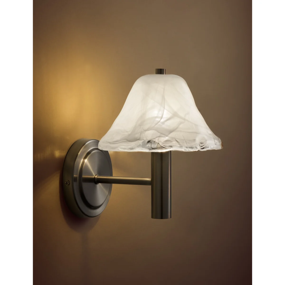 M&S Glass Wavy Wall Light White – image 2