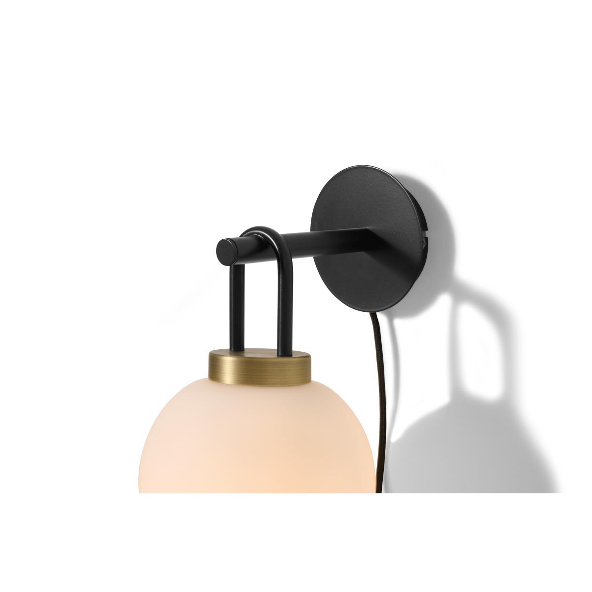 Nyro Plug In Wall Lamp, Black & Antique Brass – image 6
