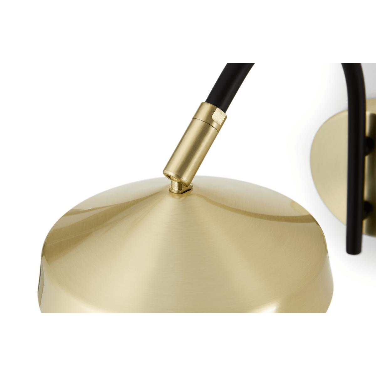 Garnaas LED Wall Lamp, Brass – image 5