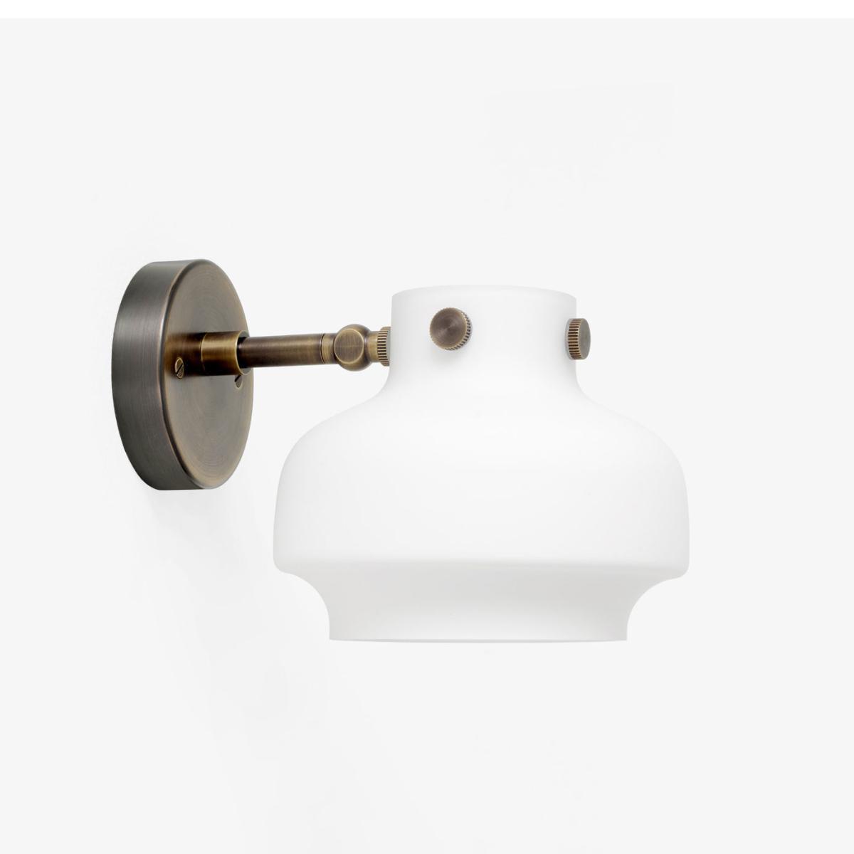 Copenhague SC54 Wall light with plug - / Ø 16 cm - Glass by &tradition White/Brown/Metal – image 2