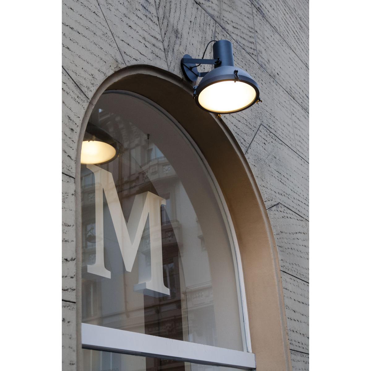 Projecteur 365 OUTDOOR Wall light - / Ø 37 cm - Le Corbusier, 1954 reissue by Nemo Brown – image 4