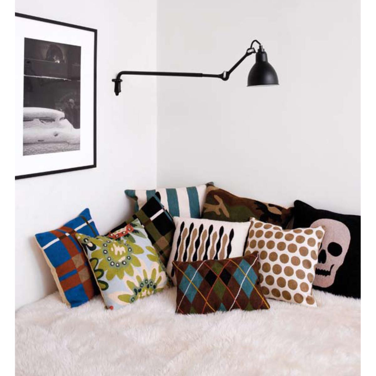 N°203 Wall light with plug - Wall lamp by DCW éditions Black – image 3