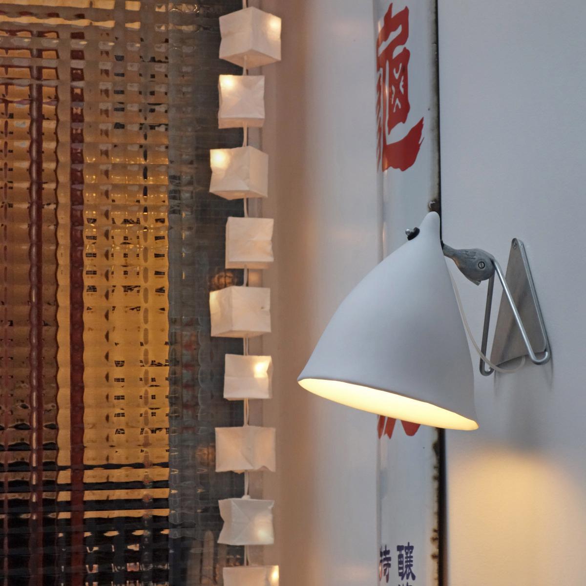Cornette Wall light - en porcelaine by Tsé-Tsé White – image 3