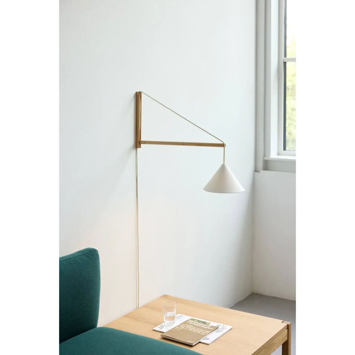 MOEBE Suspended wall lamp Oak-white – image 2