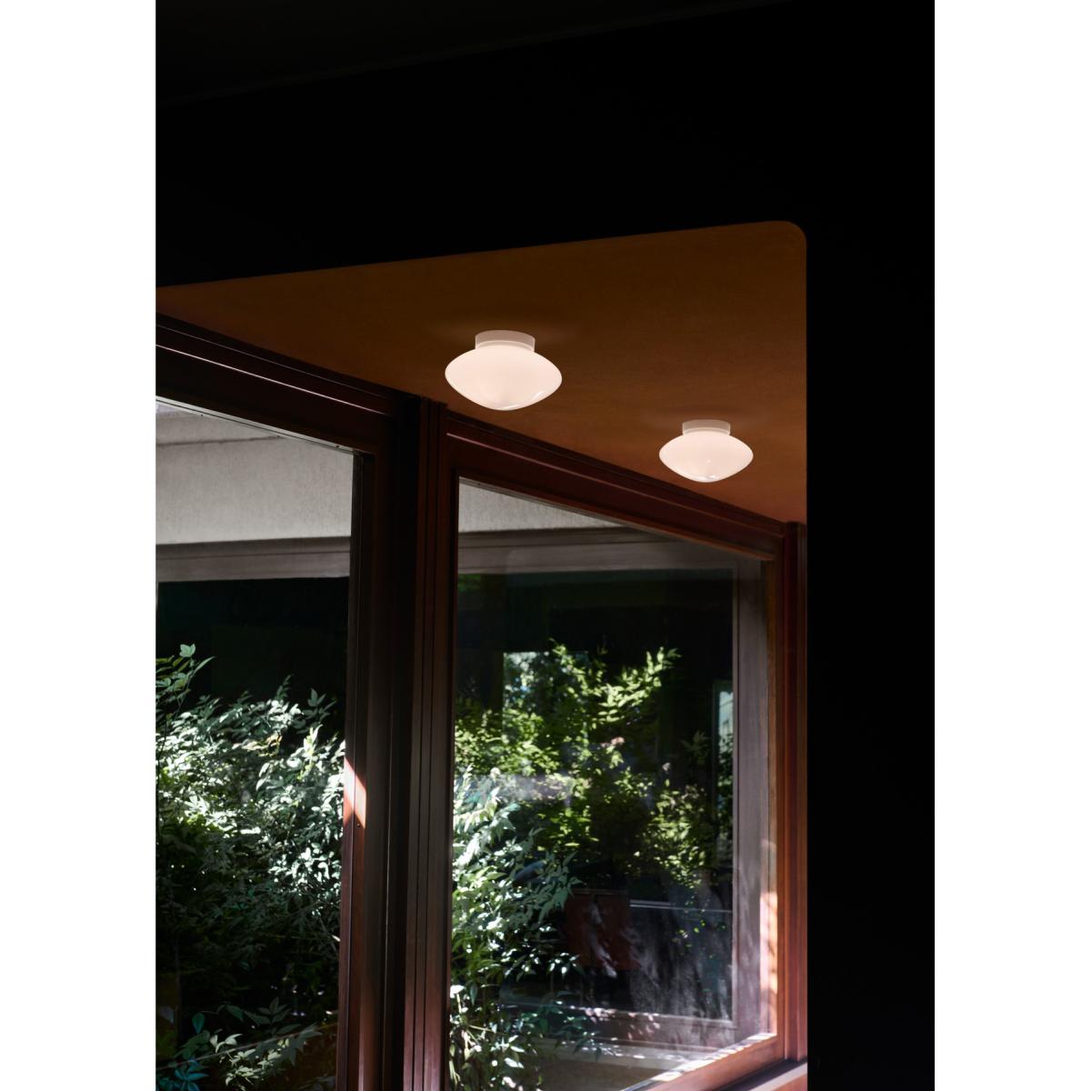 &Tradition Mist AP22 ceiling/wall lamp Ø25 cm White-opal glass – image 10