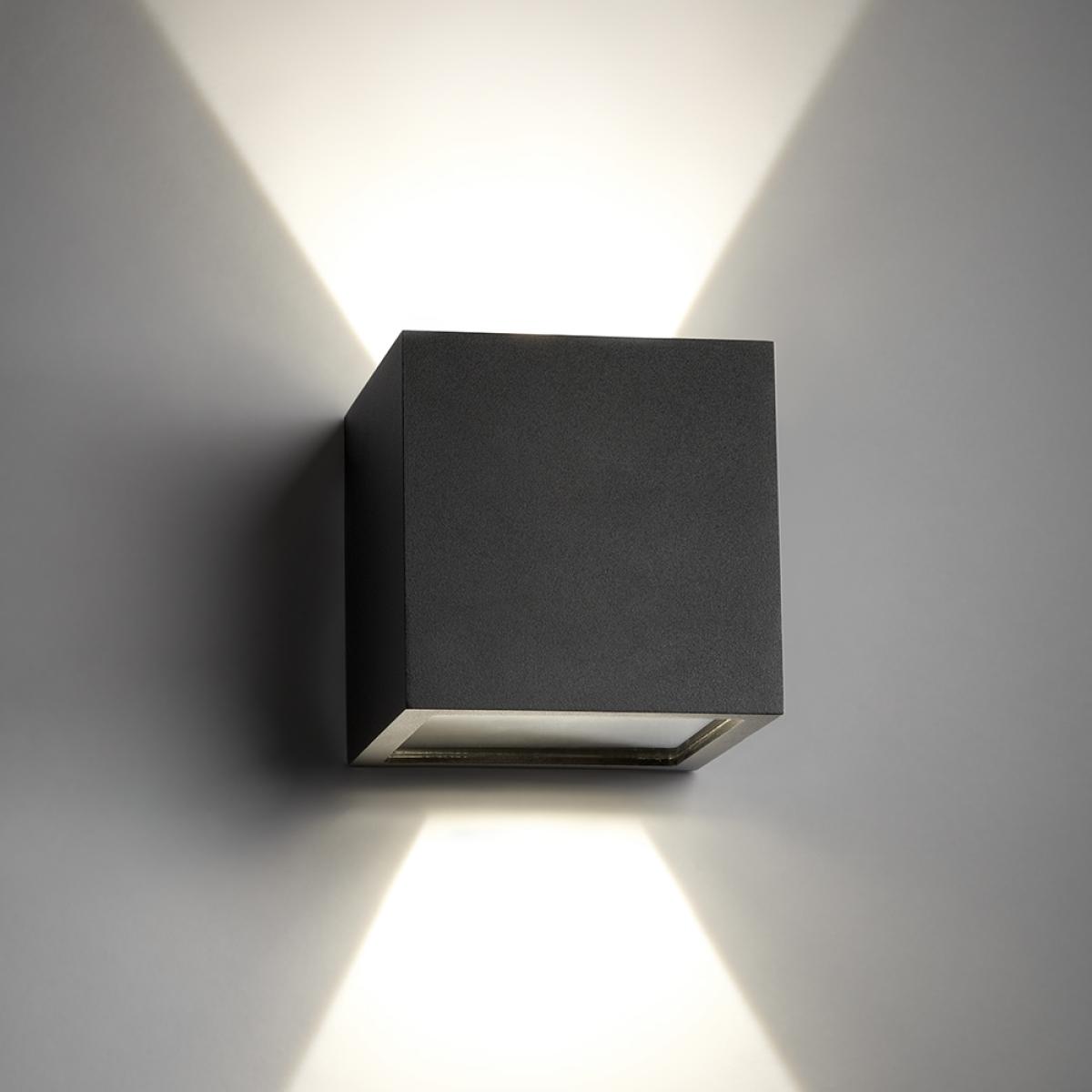 Light-Point Cube Up/Down wall lamp Black – image 3