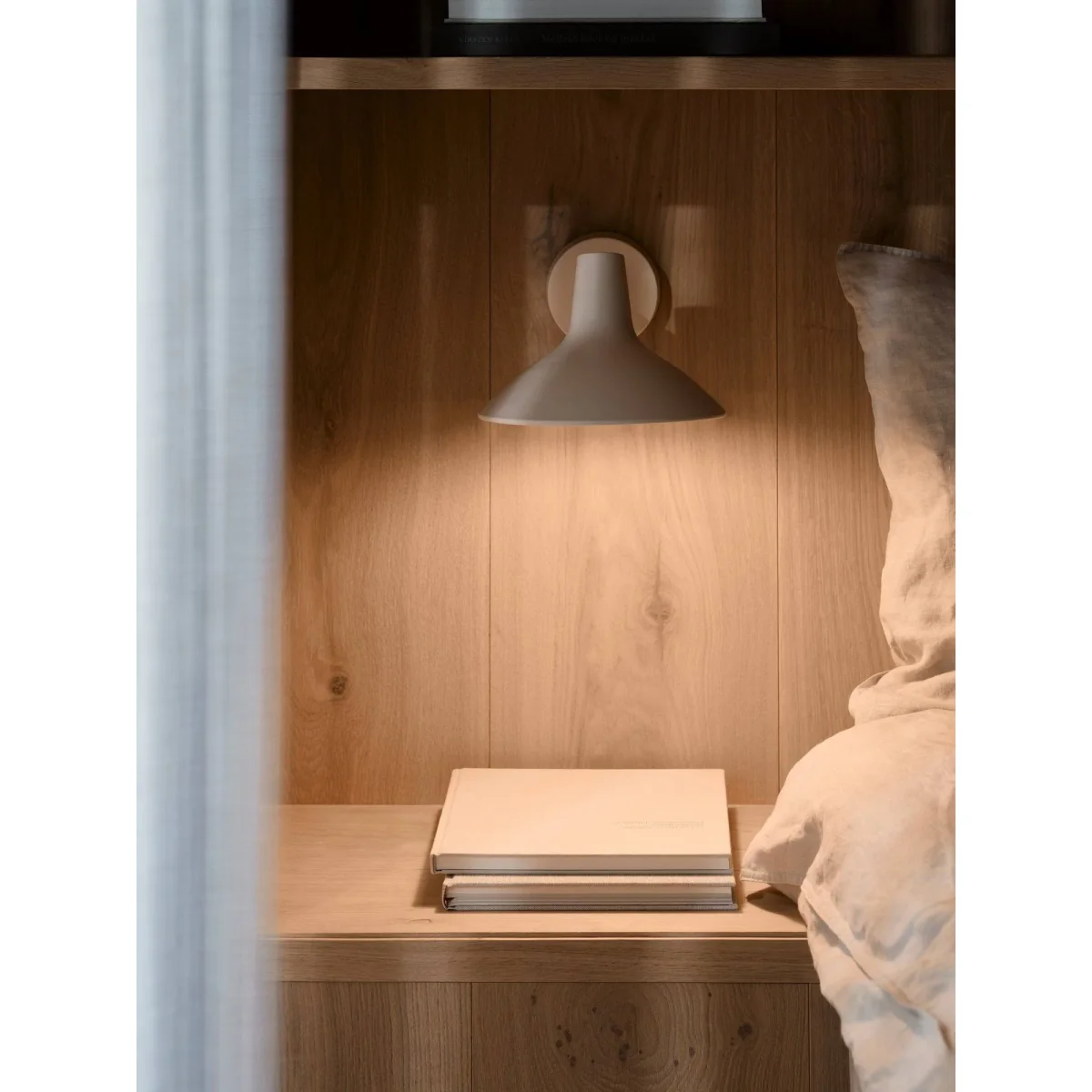 Design For The People Darci short wall lamp Sand – image 2
