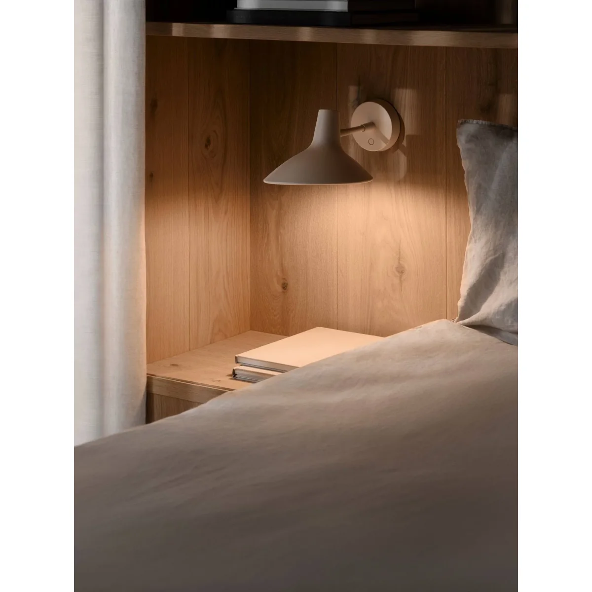 Design For The People Darci short wall lamp Sand – image 4