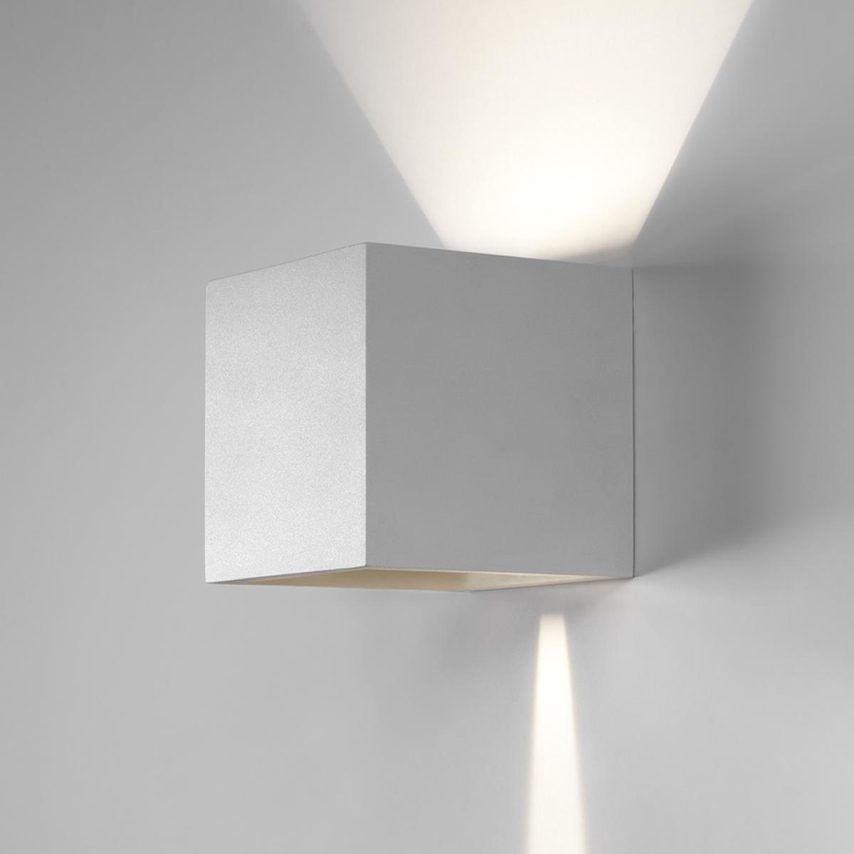 Light-Point Box Mini Up/Down wall lamp White – image 4