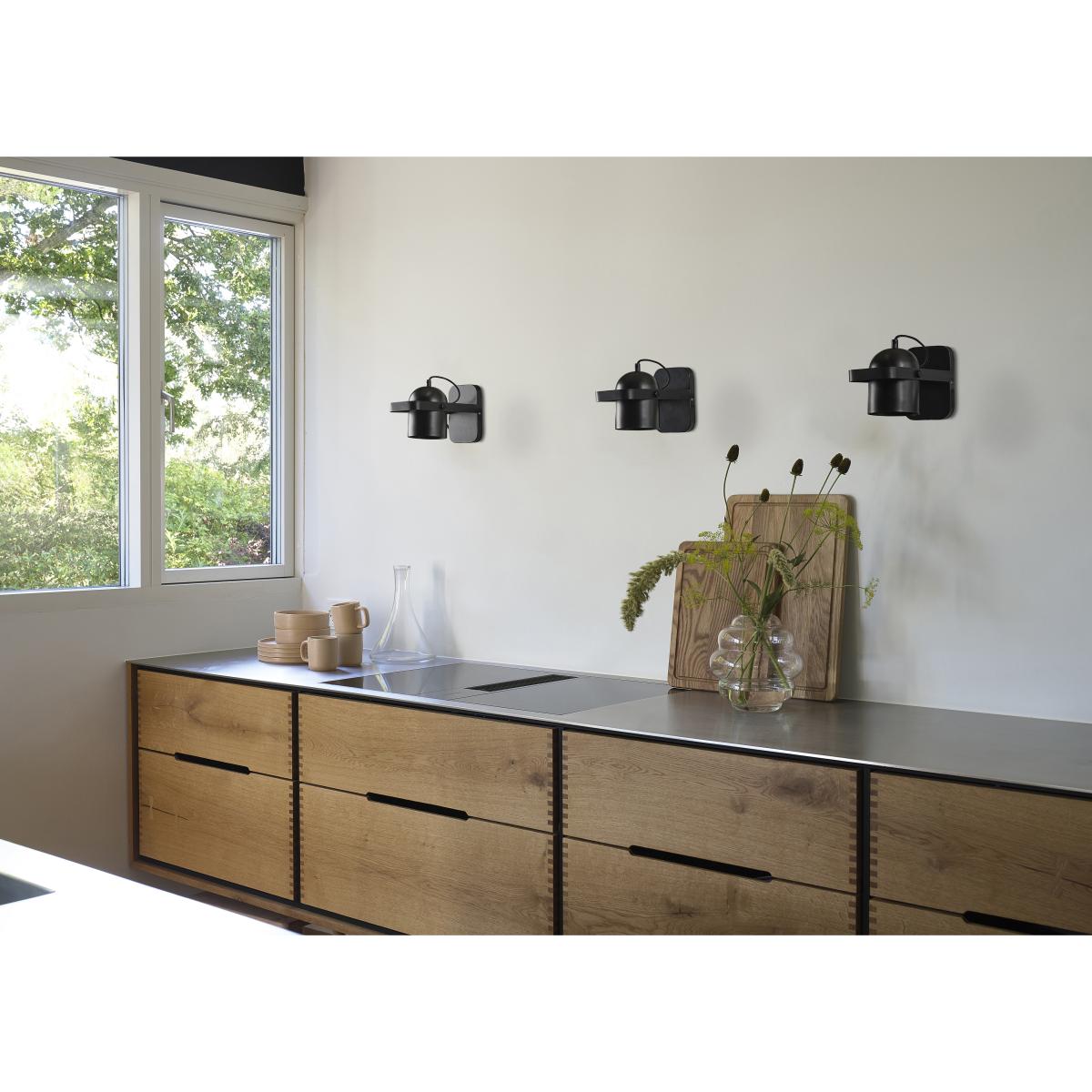 Villa Collection Nesvik wall lamp Black – image 2