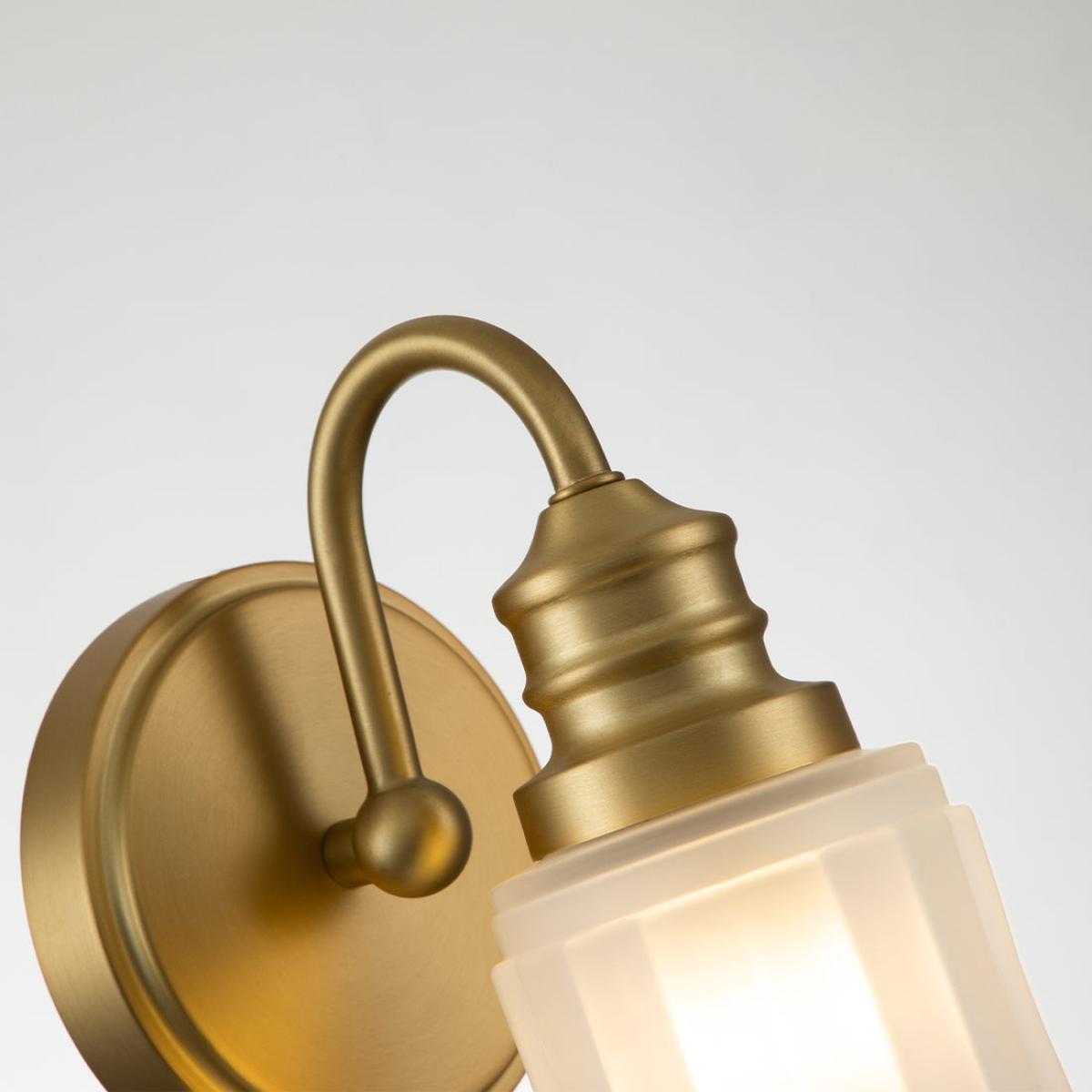 Quoizel Swell 1 Light Wall Light in Brass – image 2