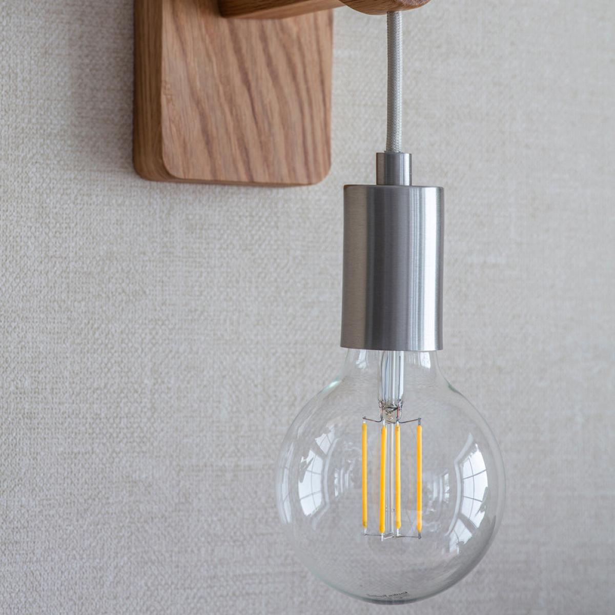 Garden Trading Rathborne Wall Light in Oak – image 3