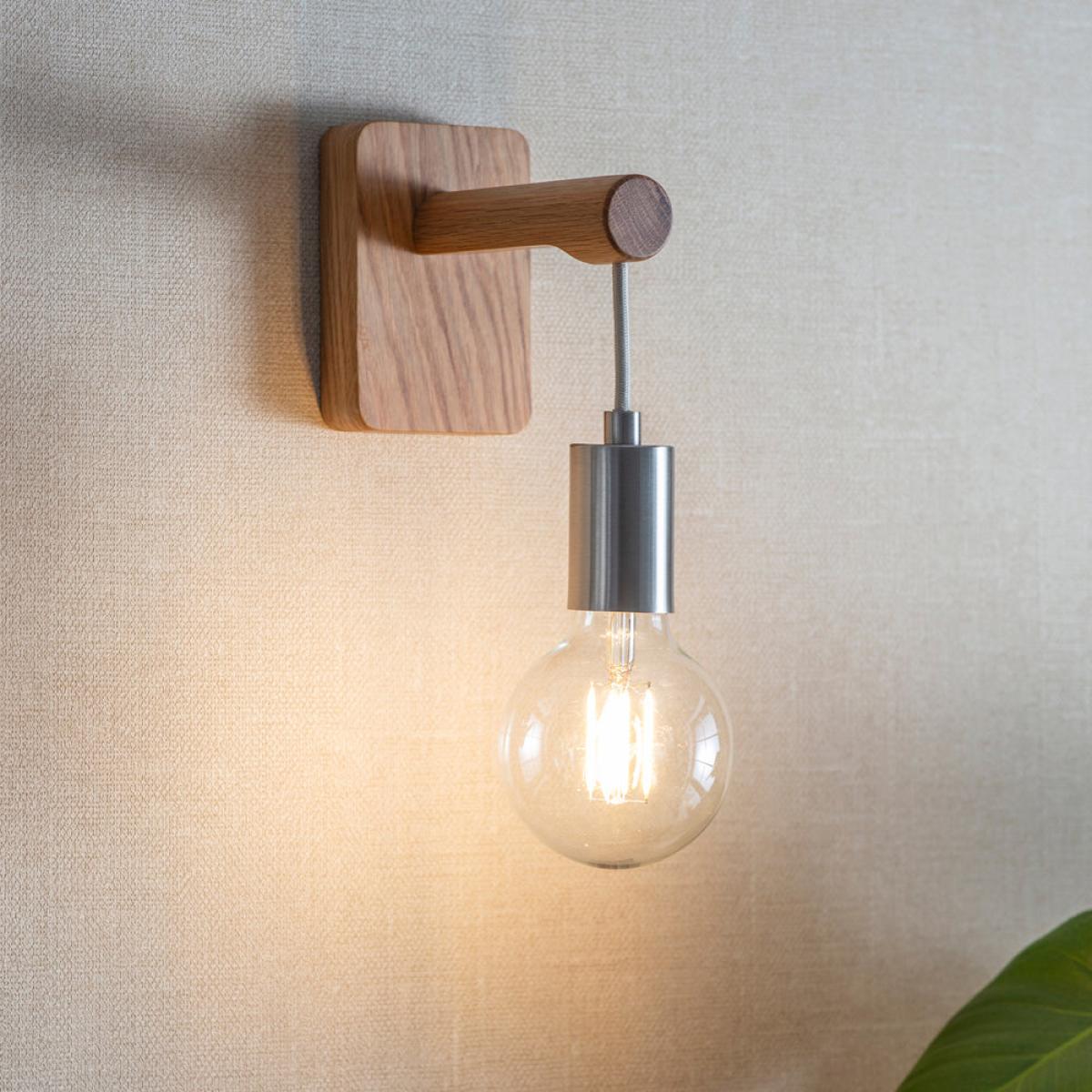 Garden Trading Rathborne Wall Light in Oak – image 1