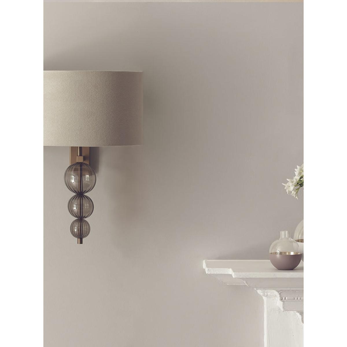 Heathfield & Co Alette Antique Brass Wall Light – image 3