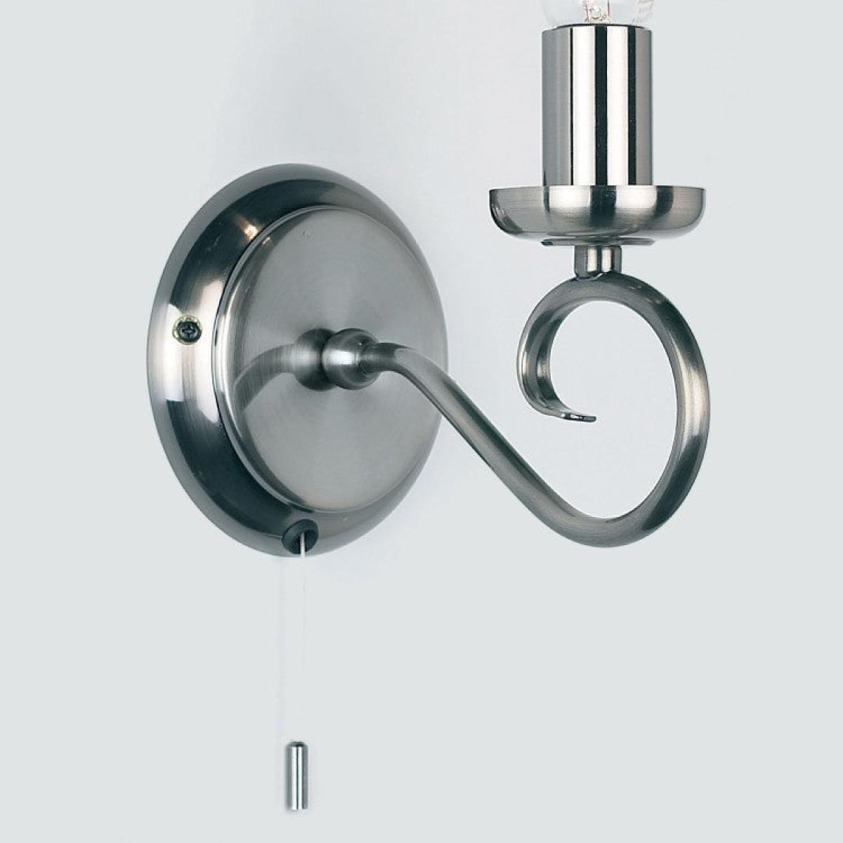 Gallery Direct Trafford Wall Light / Antique Brass – image 2