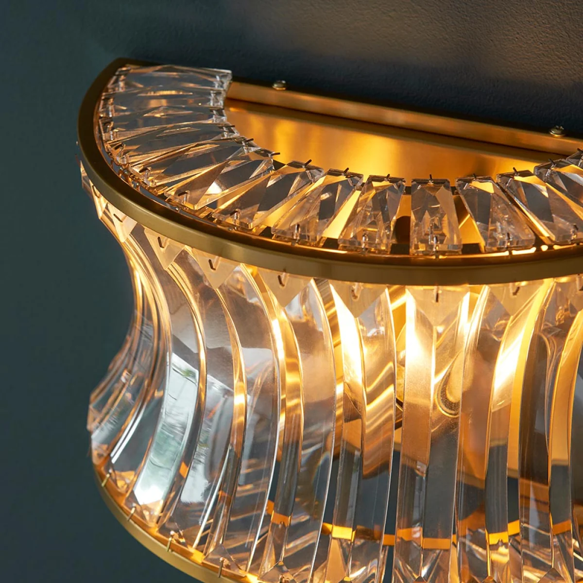 Diana Wall Light Brushed Warm Brass – image 2