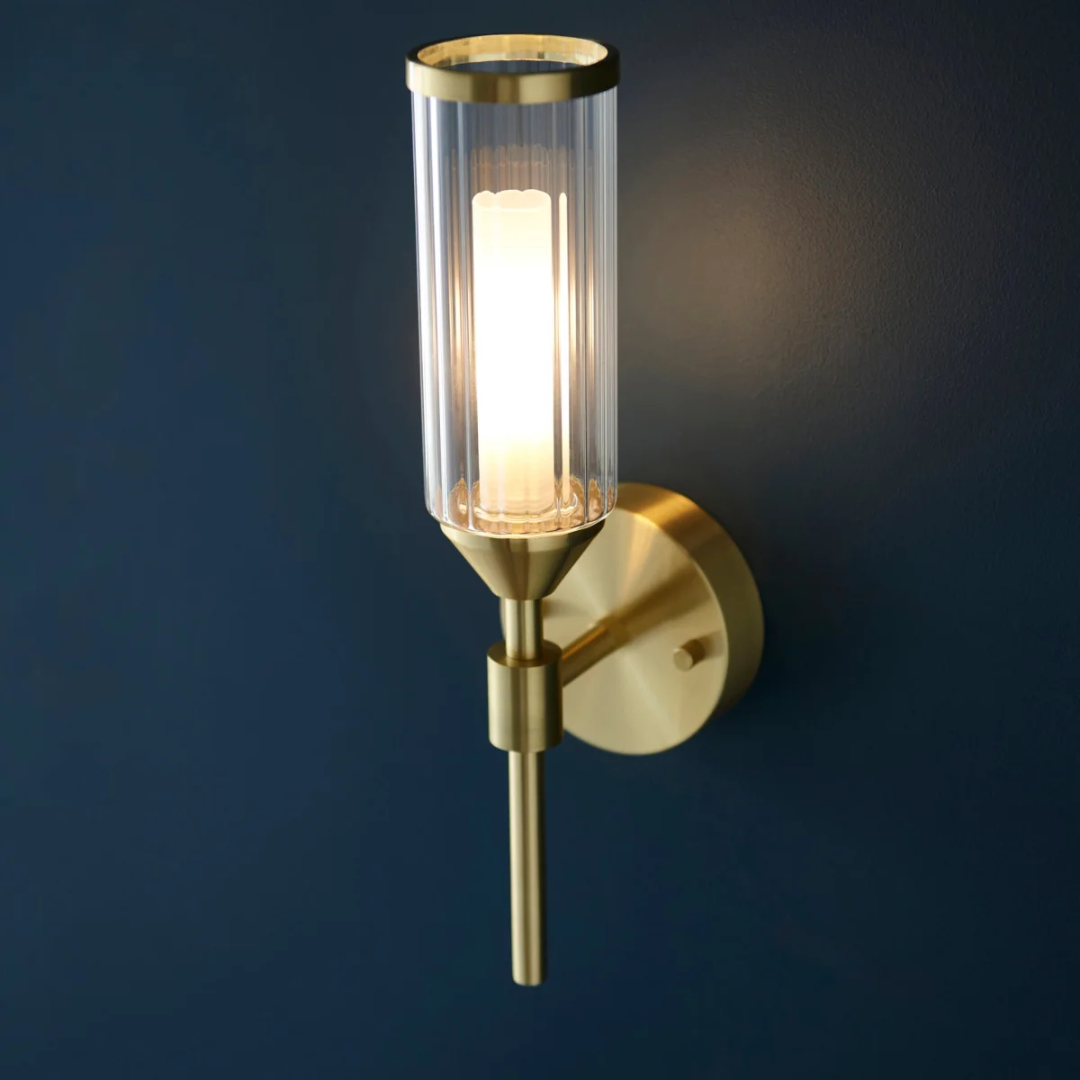 Botero Wall Light Satin Brass – image 4