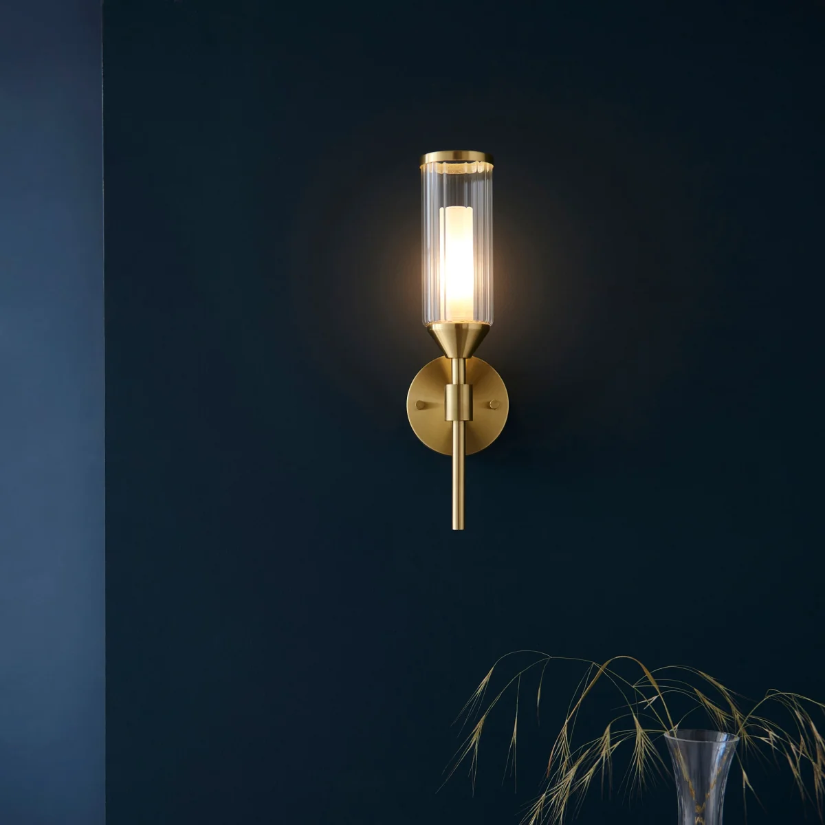 Botero Wall Light Satin Brass – image 5