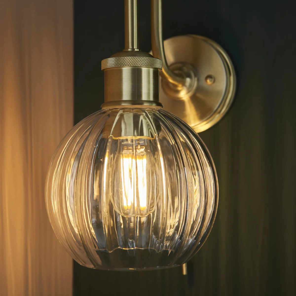Kendall Wall Light IP44 Satin Brass – image 3